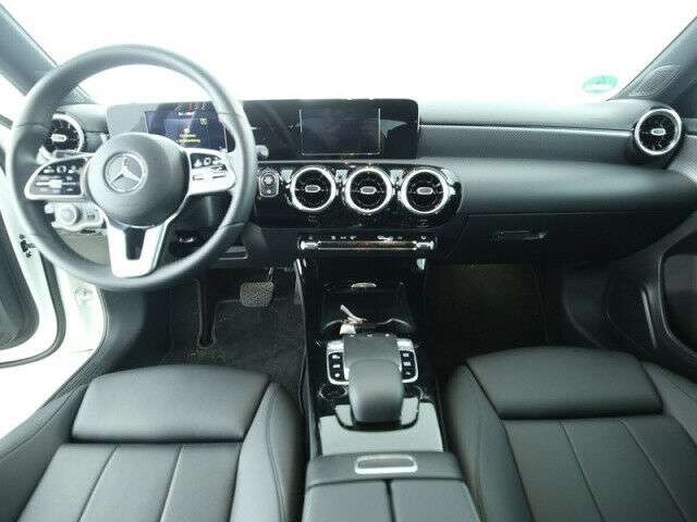 Left hand drive MERCEDES A CLASS 180 d Automatic Sport